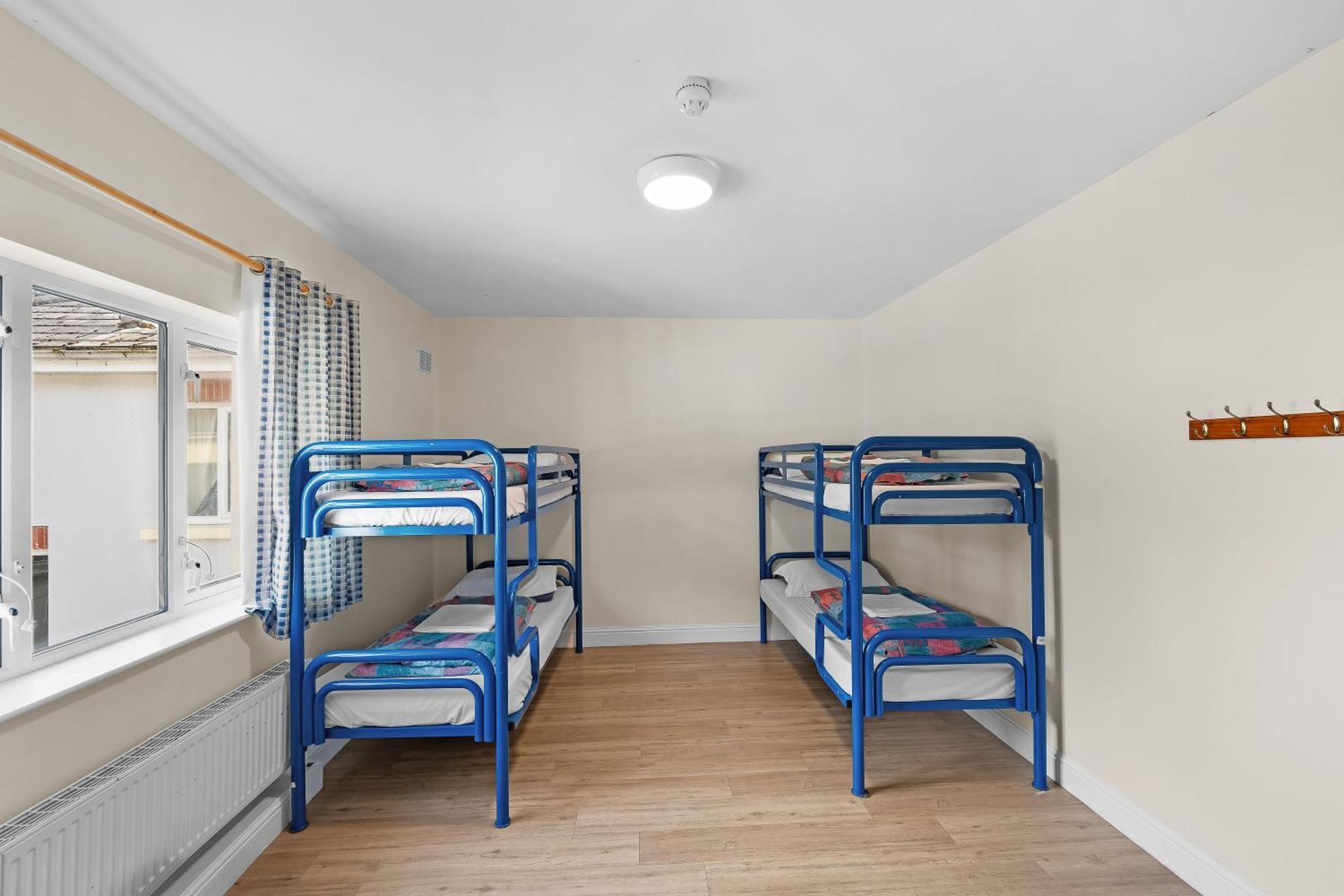 Glendalough International Youth Hostel Лара Экстерьер фото