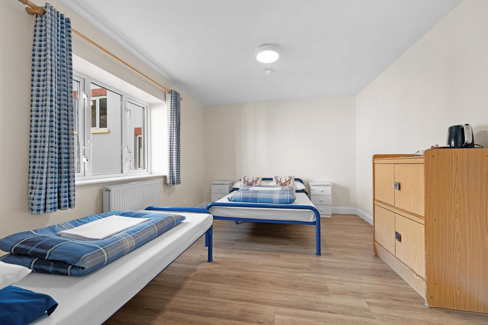 Glendalough International Youth Hostel Лара Экстерьер фото