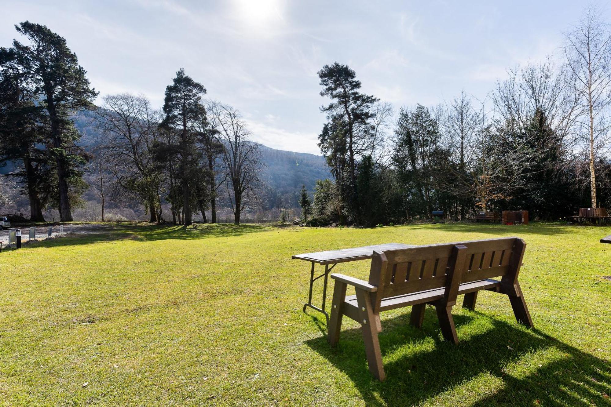 Glendalough International Youth Hostel Лара Экстерьер фото